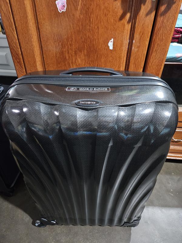 Samsonite Pivot is an excellent travel suitcase with an attractive price of less than 5 million. With premium materials used in manufacturing, it is a sustainable investment for many years of use.
The Pivot Collection from Samsonite is one of their lates