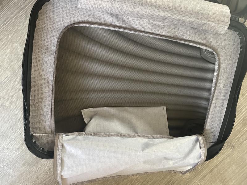 Customer photo for "Amazing features, and keeps items intact!"