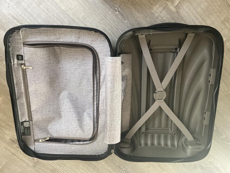 Customer photo for "Amazing features, and keeps items intact!"