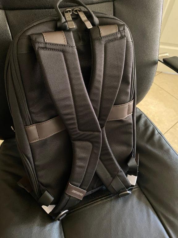 Samsonite kombi outlet small backpack review