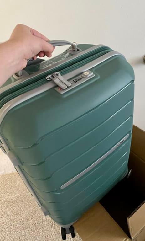 samsonite luggage 21 inch spinner