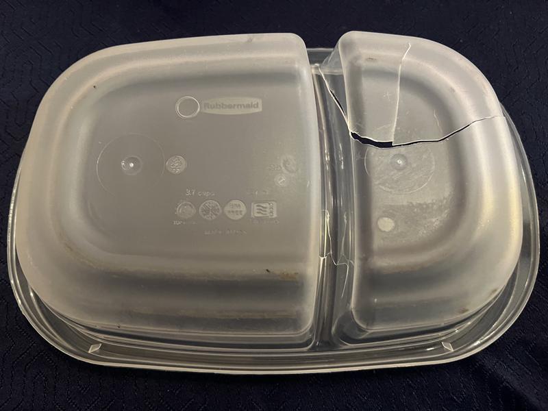Rubbermaid TakeAlongs 3.7 C. Clear Square Divided Food Storage Container  with Lids (3-Pack) - Stringham Lumber