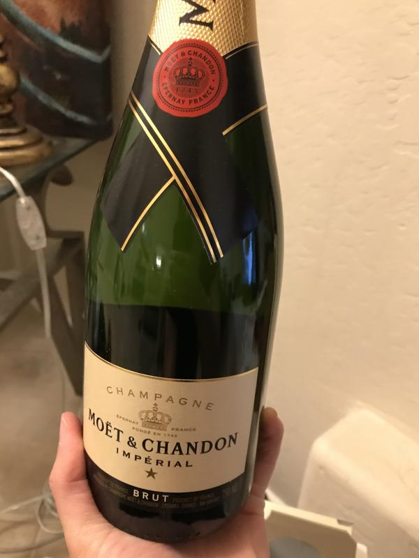 Moët & Chandon Brut Imperial Rosé Champagne 750mL – Wine & Liquor Mart