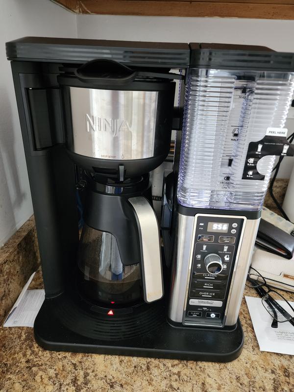 Ninja® Specialty Coffee Maker with Fold-Away Frother and Glass Carafe CM401  