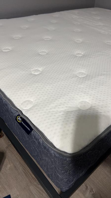 Serta 10-in Queen Hybrid Memory Foam/Coil Blend Mattress in a Box in the  Mattresses department at