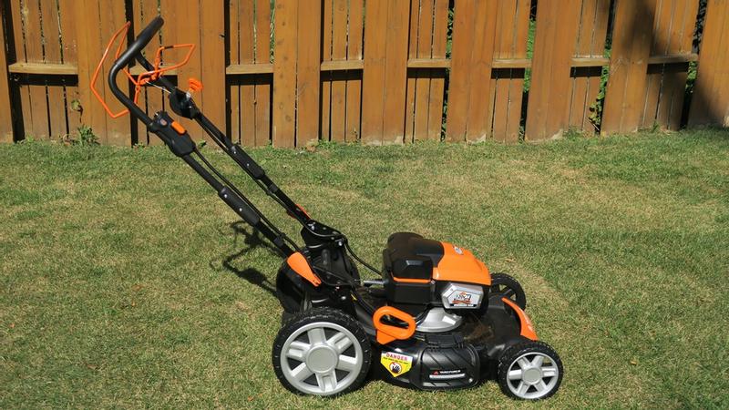 Self propelled lawn mower sam's club hot sale