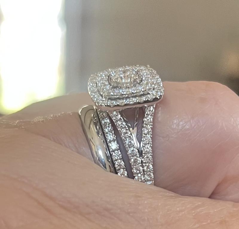 0.95 CT. T.W. Diamond Ring in 14K White Gold Sam s Club