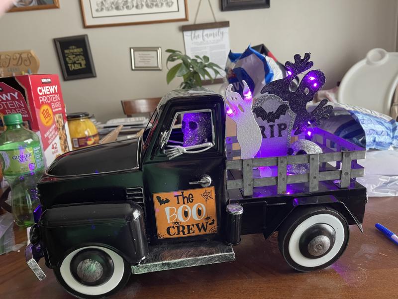 Halloween Vintage Truck Pre-Lit buying