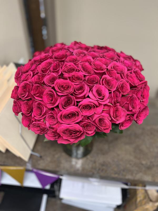 100 Hot Pink Roses