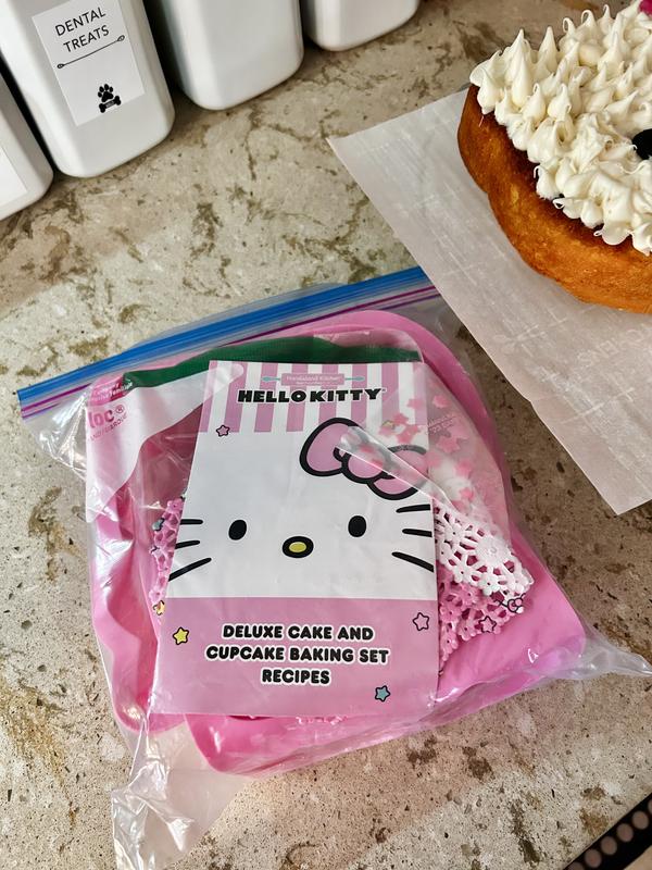 Handstand Kitchen Hello Kitty Cake Baking Set with Kitty Face and Bow Mini Cake Molds