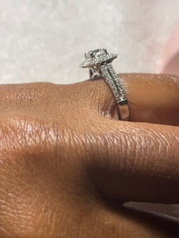 Superior Quality VS Collection 1.21 CT. T.W. Princess Shaped Diamond  Engagement Ring in 18K White Gold (I, VS2) - Sam's Club