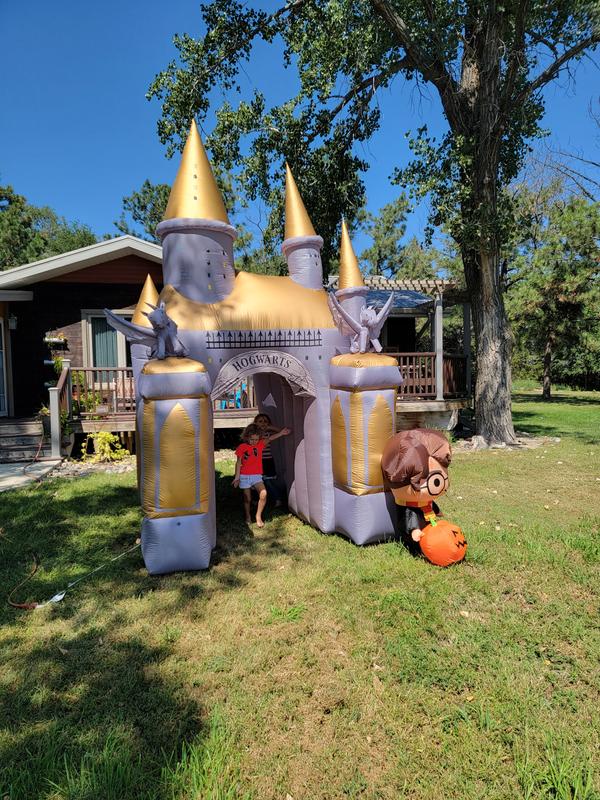 Sam's Club Has a New Inflatable Harry Potter Castle for Halloween