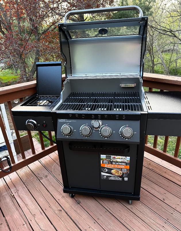 Member's Mark Pro Series 4-Burner Gas Grill with Thermostatic 