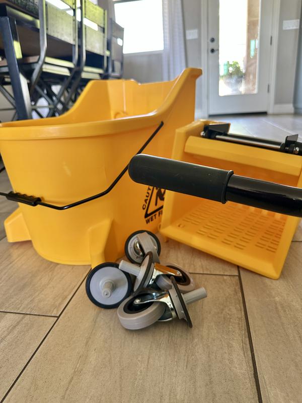 Member's Mark Commercial Mop Bucket with Wringer, 36 qt