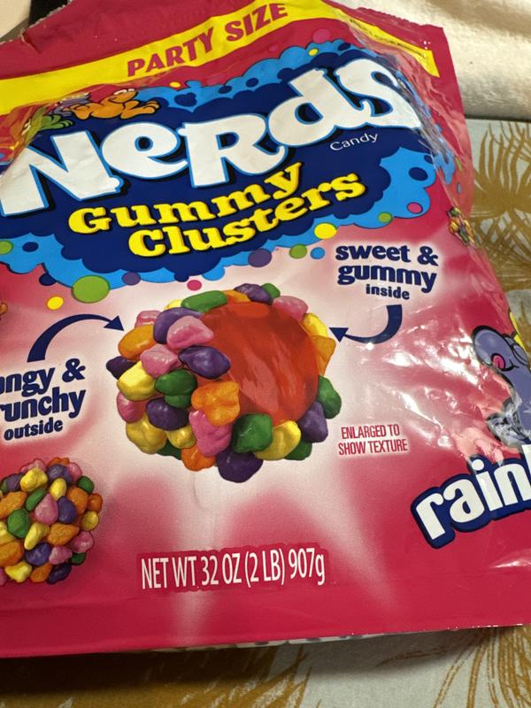 Nerds Gummy Clusters (2 lbs) - Bulk Gummy Candy Pack - Tangy and Sweet  Gummy Clusters with Chewy Interior (Rainbow)