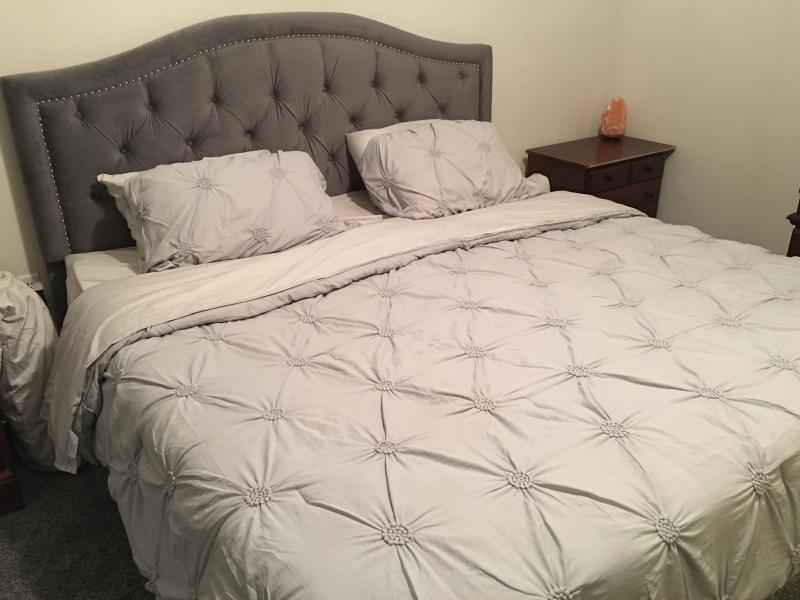 Swift Home Premium Collection Ultra Plush Floral Pintuck Comforter