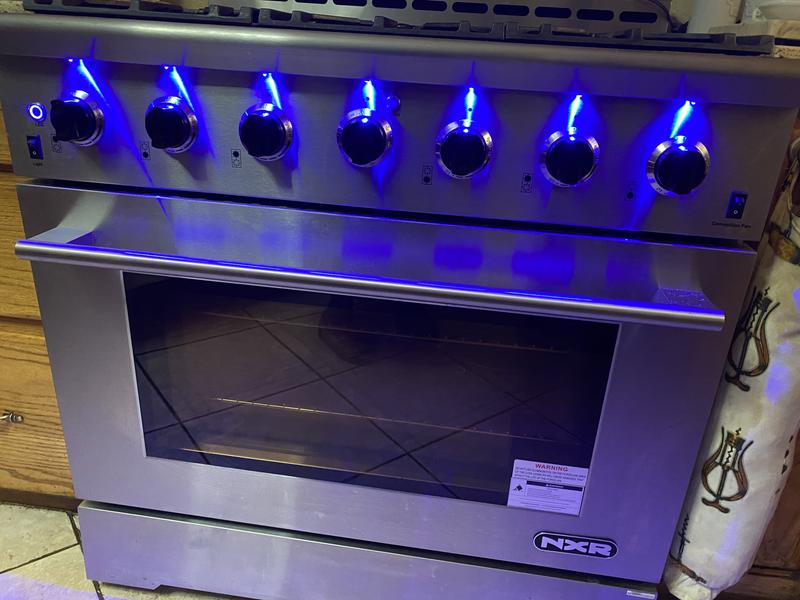 NXR DRGB3601 36 Gas Stove with Griddle. GREAT CONDITION!!!