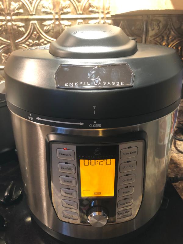 Emeril Lagasse 8-Quart Pressure Air Fryer Duet - Sam's Club