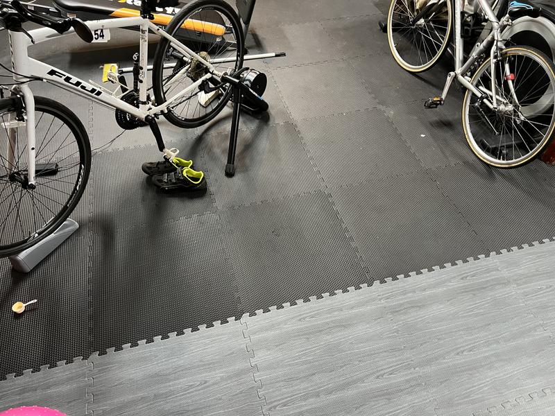 Norsk 25 x 25 Reversible Foam Flooring, Gray Wood & Black, 8 Tiles -  Sam's Club