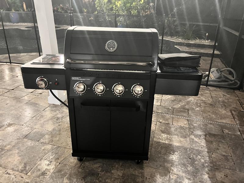 Member's Mark Pro Series 5-Burner Gas Grill - Sam's Club