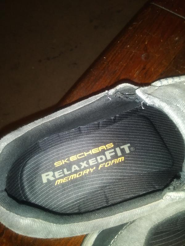 Skechers relaxed fit memory foam online review