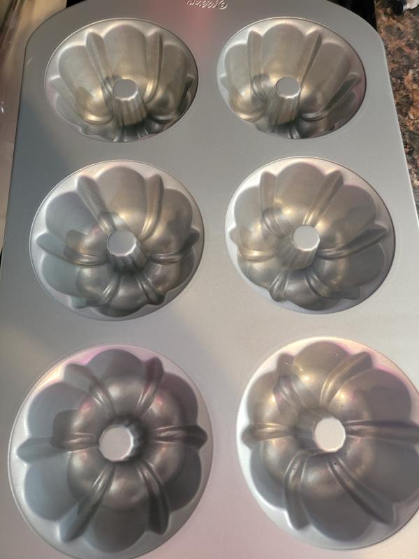 Wilton Mini Delights Steel Non-Stick Bakeware Set, 3-Piece - Sam's