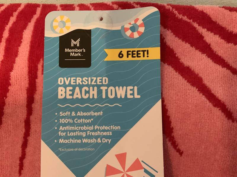 Member's Mark Set of 2 Oversized Beach Towels, 40 x 72 (Assorted Designs)