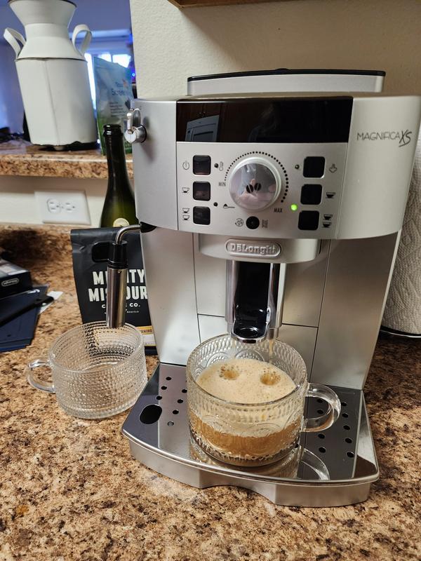 DELONGHI MAGNIFICA COFFEE & CAPPUCCINO MAKER IN BOX - Earl's Auction Company