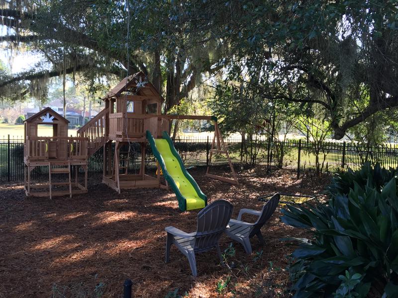 backyard discovery malibu cedar swing set