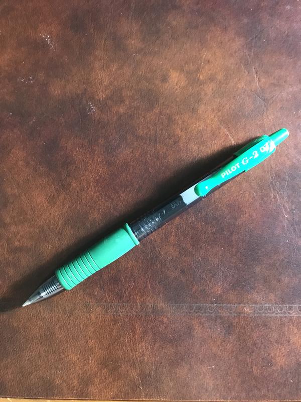 Pilot G2 Retractable Premium Gel Ink Pens, Select Color (Bold, 12 ct.) -  Sam's Club