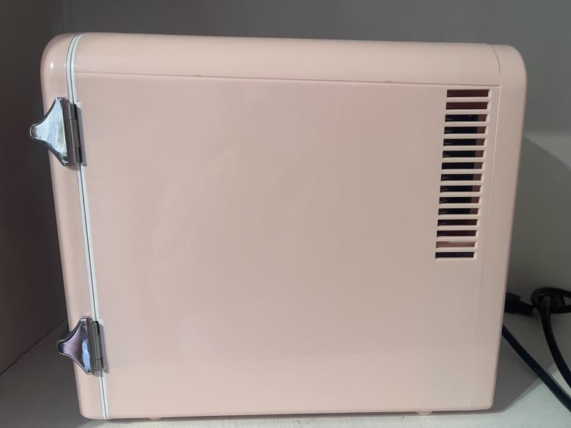 Frigidaire EFMIS175-PINK Portable Mini Fridge-Retro Extra Large 9-Can  Travel Compact Refrigerator, Pink, 5 Liters
