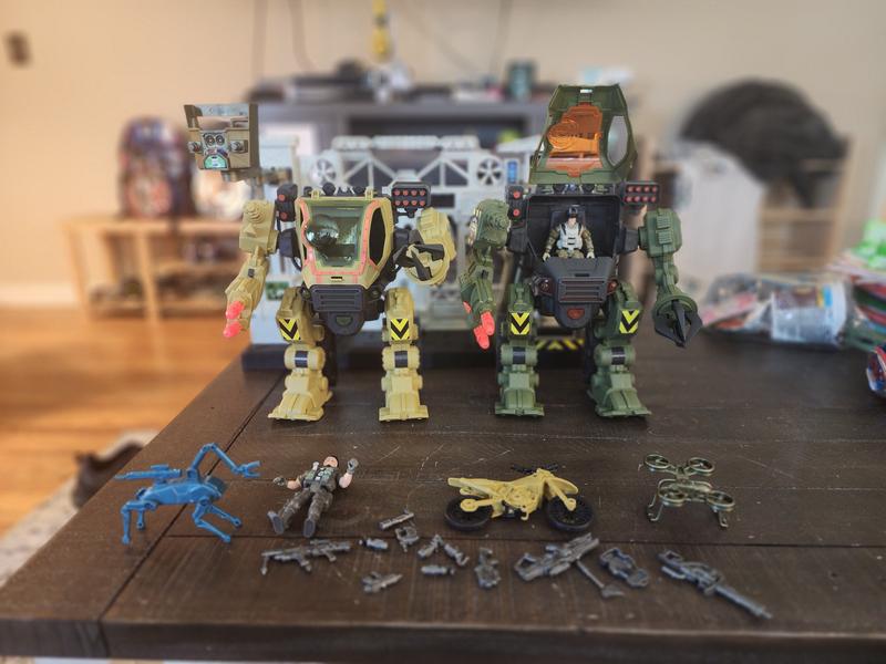 Member's Mark Soldier Force Playset - Sam's Club