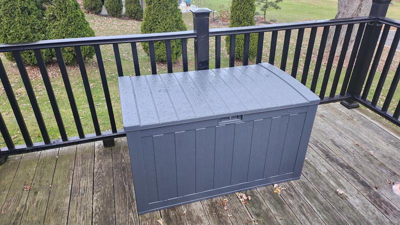 Suncast 134-Gallon XL Deck Box - Sam's Club