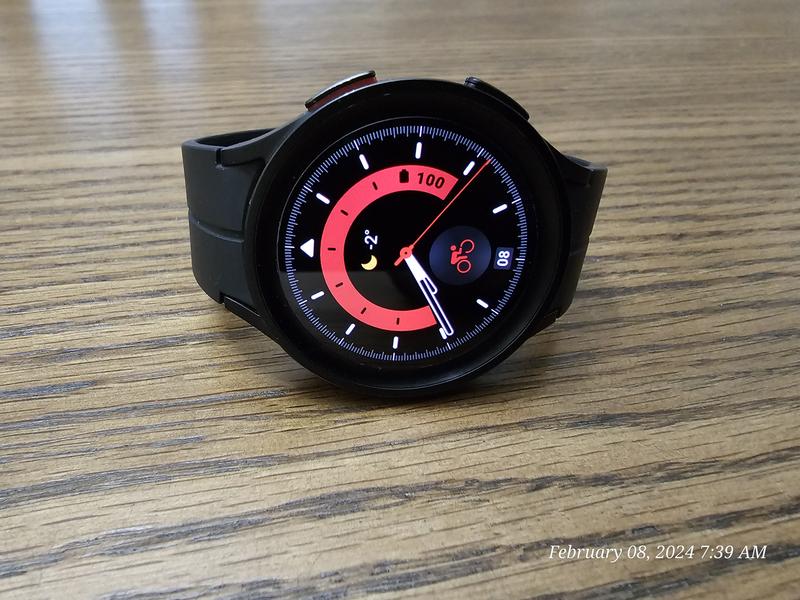 Samsung Galaxy Watch5 Pro Titanium Smartwatch 45mm BT Black SM-R920NZKAXAA  - Best Buy
