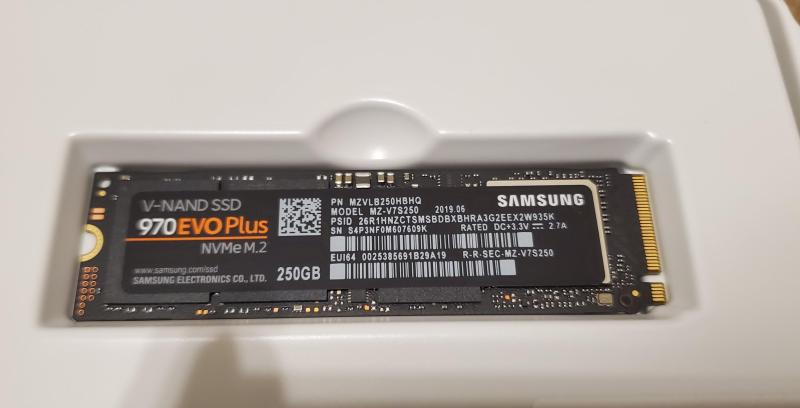 Samsung 970 EVO Plus 500GB M.2 NVMe Internal Solid State Drive (MZ