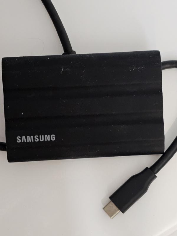 Portable SSD T7 Shield 1TB USB 3.2 | Samsung US
