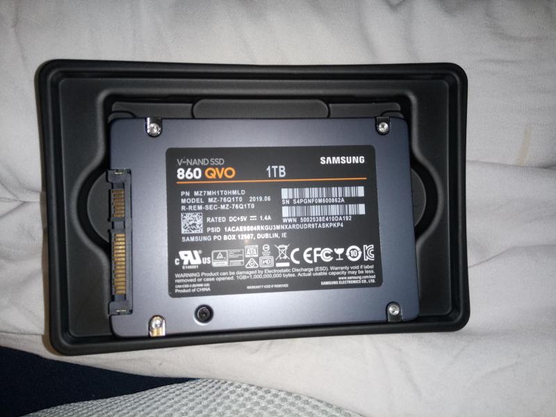 SSD 860 QVO 2.5” SATA III 1TB Memory & Storage - MZ-76Q1T0B/AM
