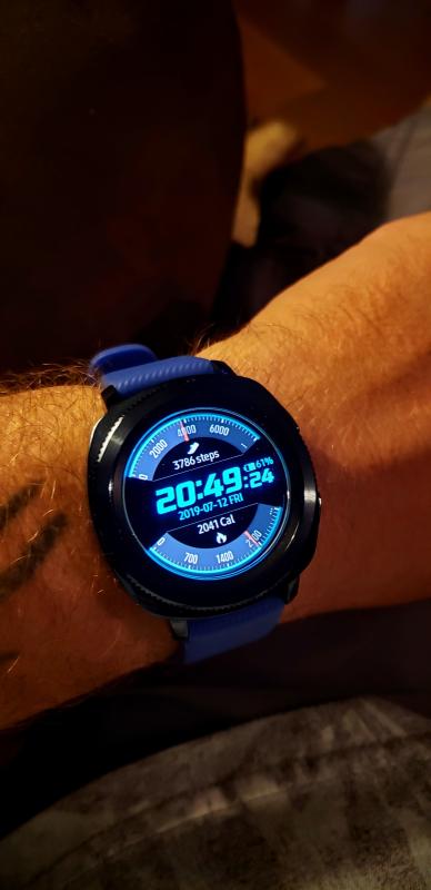 Samsung gear sport 24 hour shop clock