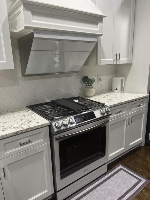 Samsung Bespoke 30-in Slide-In Gas Range - 6-cu ft - 5-Burner