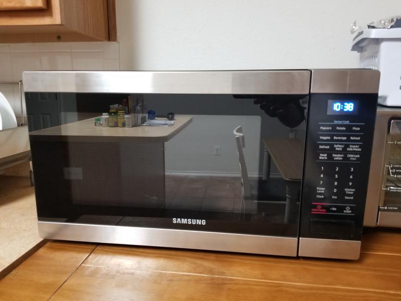 Renewed Samsung MS19M8000AS/AA Large Capacity Countertop Microwave Oven with Sensor and Ceramic Enamel Interior Stainless Steel 