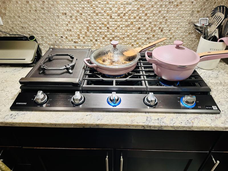 Samsung 36 Gas Cooktop In Stainless With Burners Including, 55 OFF