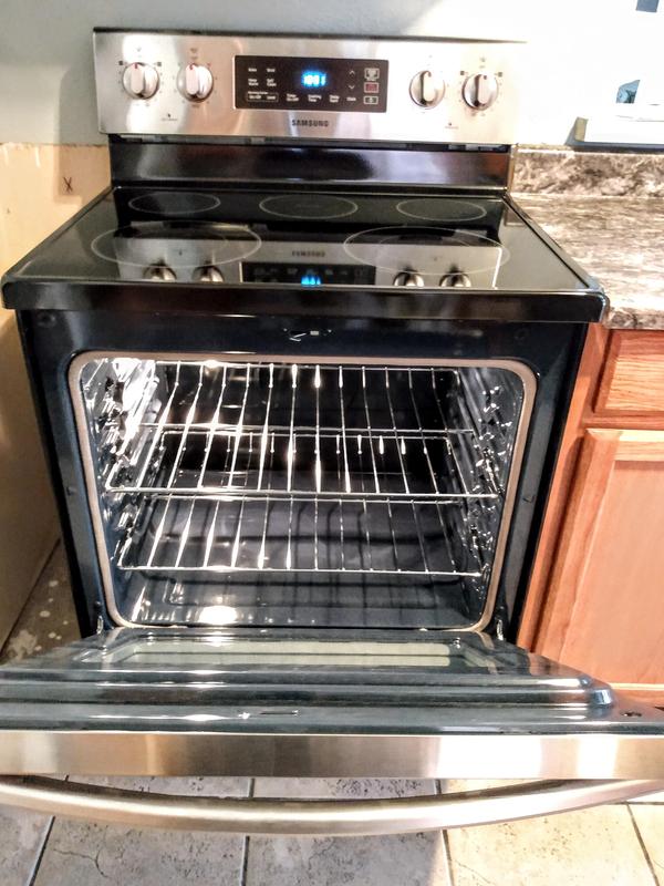 NE59T4311SS in Stainless Steel by Samsung in Hamilton, NJ - 5.9 cu.ft.  Freestanding Electric Range in Stainless Steel