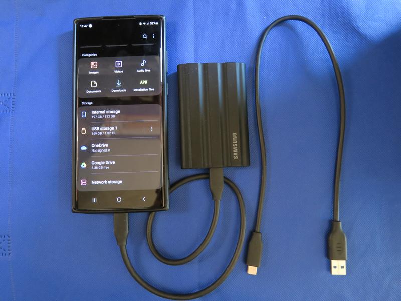 Portable SSD T7 Shield USB 3.2 2TB (Black) Memory & Storage - MU