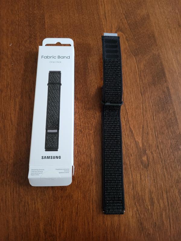  SAMSUNG Galaxy Watch 6, 5, 4 Series Fabric Band, Wide, Nylon for  Men and Women, Smartwatch Replacement Strap, One Click Attachment,  Medium/Large, ET-SVR94LBEGUJ, Black : Cell Phones & Accessories