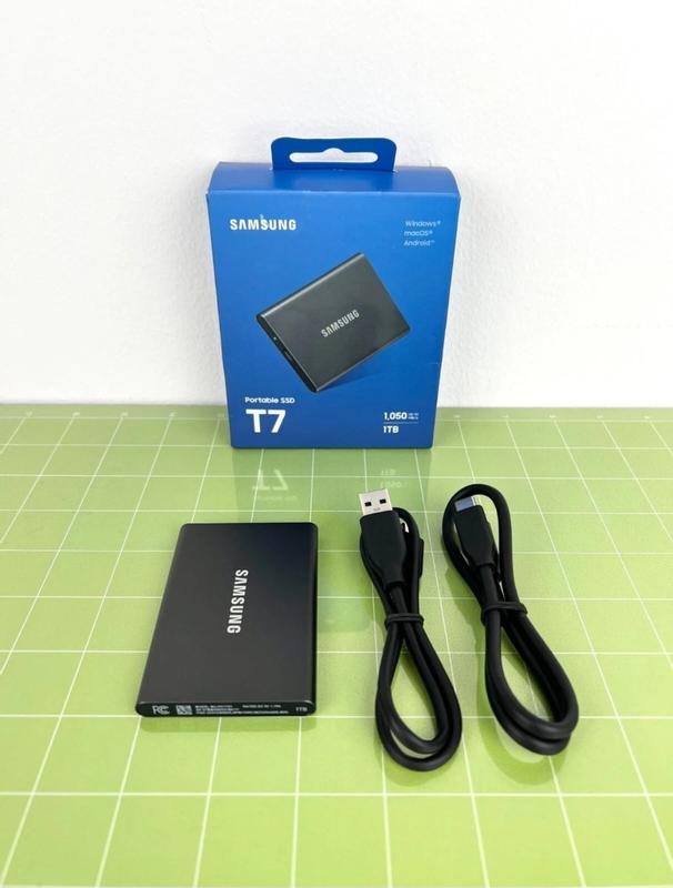 Samsung Portable T7 1TB 外付けSSD Amazon.com: SAMSUNG T7 Portable SSD, 1TB External Solid
