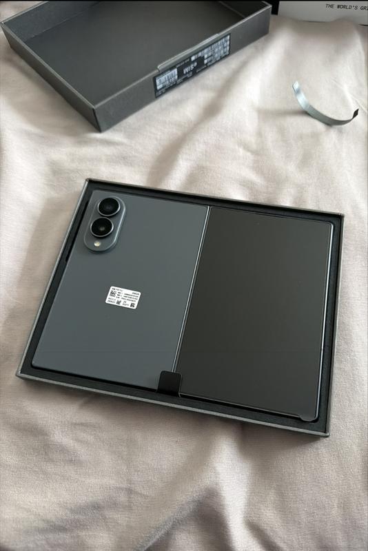 Buy the Unlocked Galaxy Z Fold8 256GB in Pistachio | Samsung US