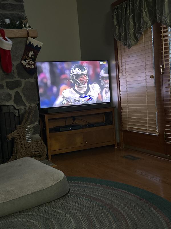 The glare from door is no longer a problem.  Great picture.