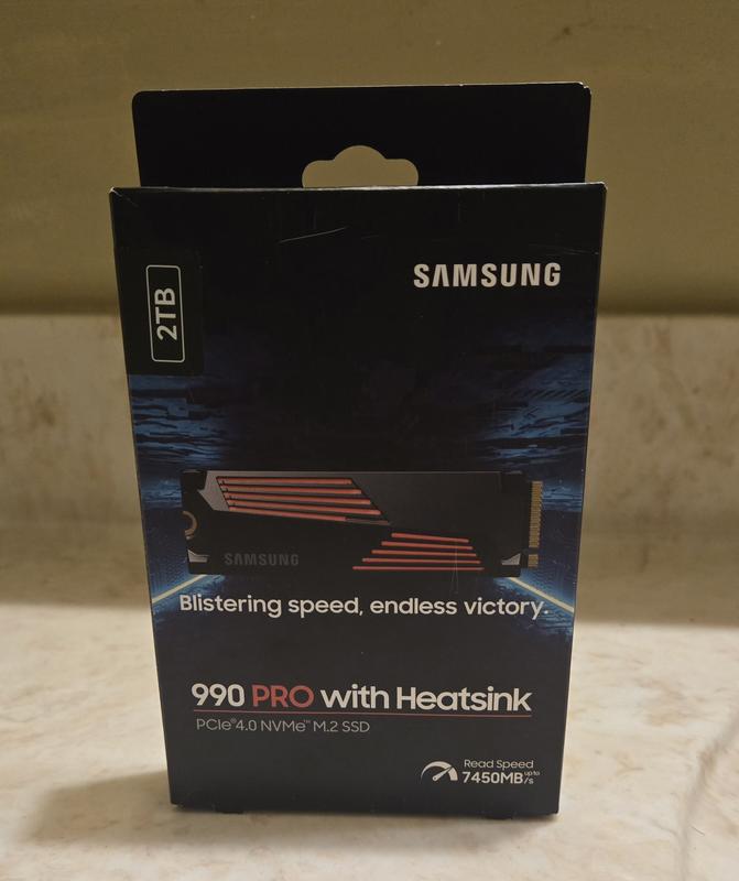 内蔵型SSD SAMSUNG 990 PRO SSD 2TB with Heatsink Samsung 990 PRO SSD with Heatsink - Blazing Fast Storage Upgrade