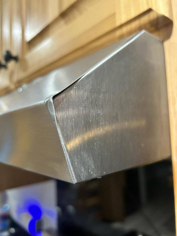 30 Under Cabinet Hood in Stainless Steel Cooktops and Hoods