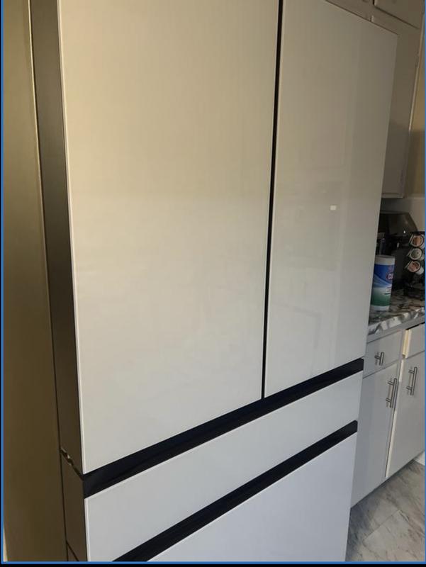 RF23BB8200QLAA | Bespoke 4-Door French Door Refrigerator (23 cu